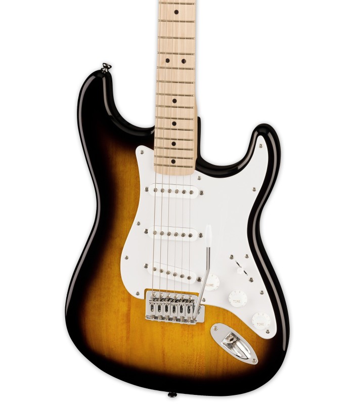 Detail of the body and pickups of the electric guitar Fender Squier model Sonic Strat MN 2TS