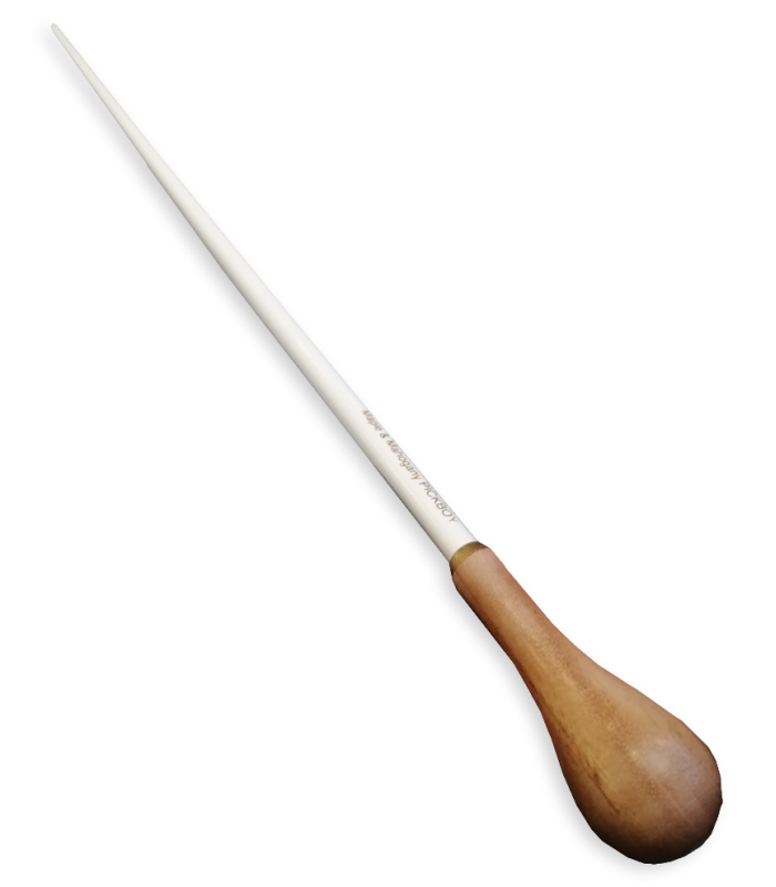 Detail of the mahogany handle of the baton Pickboy model 180 MH/W