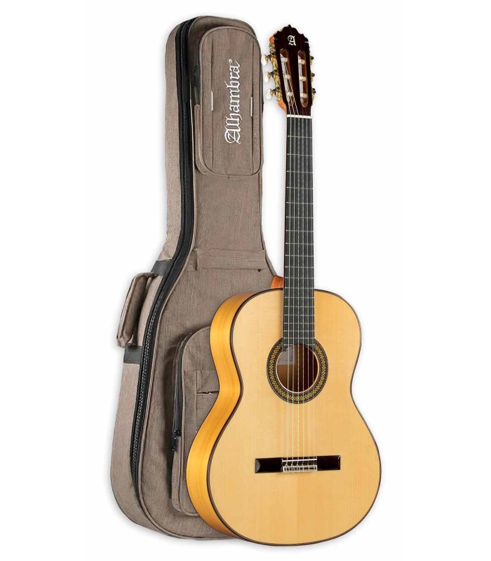 Flamenco guitar Alhambra model 7FC with solid spruce top and with a 25mm padded bag